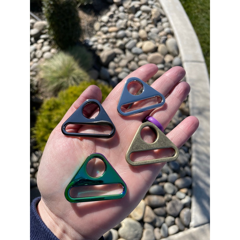 Chunky Triangle Strap Connector 1.5 Wide (2 pack)