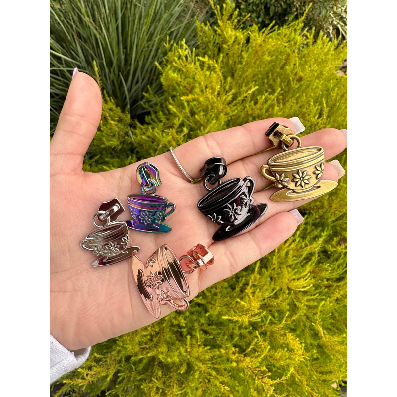 Tea Cup zipper pulls