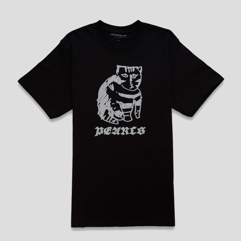 Pearls Tabby Tee – Black