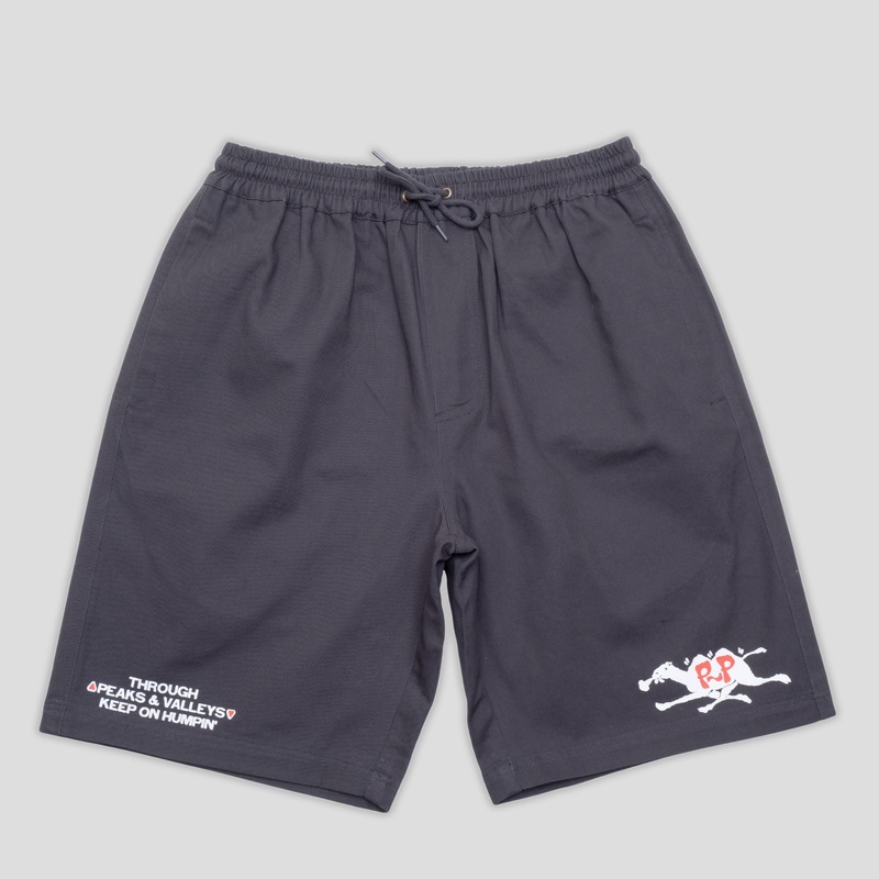 Peaks and Valleys Casual Short – Tar