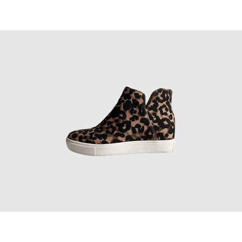 CLAUD IN LEOPARD – SM REBOOTED