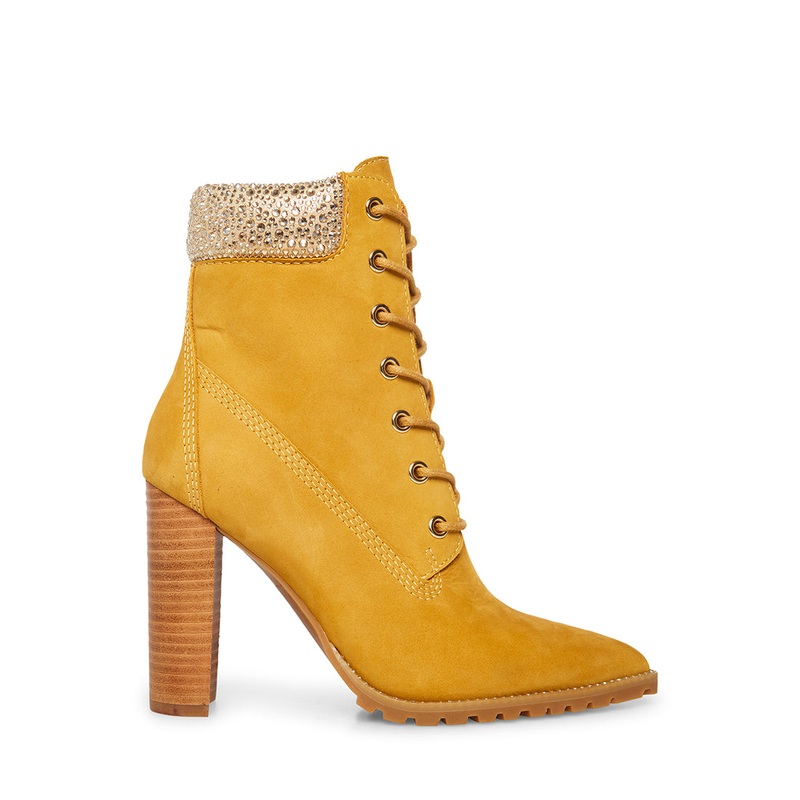 KARMEN TAN – SM REBOOTED