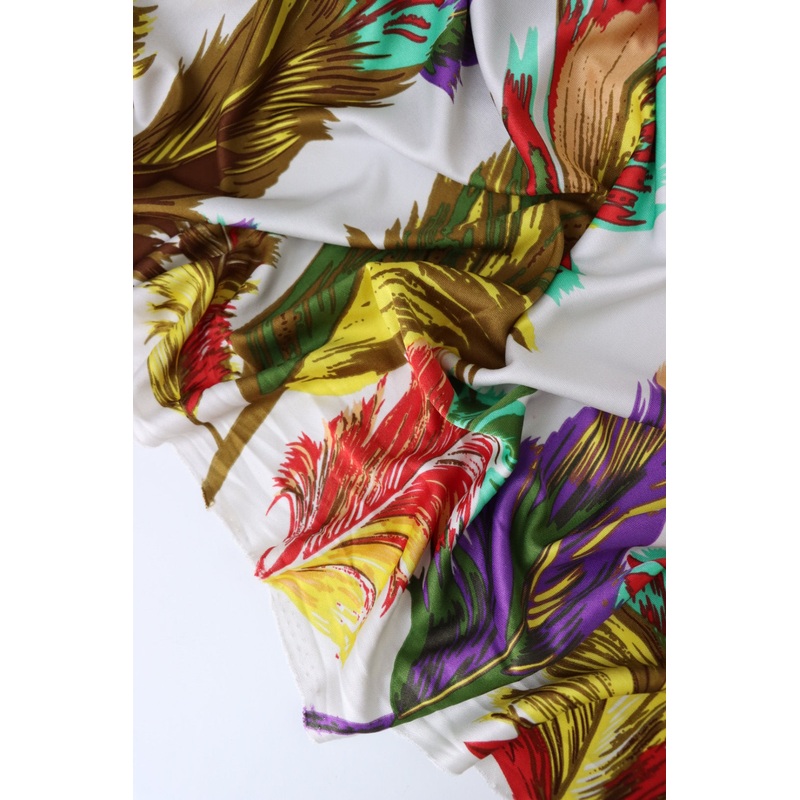 2YD 26IN REMNANT; Climbing Feathers Single Border 100% Silk Jersey